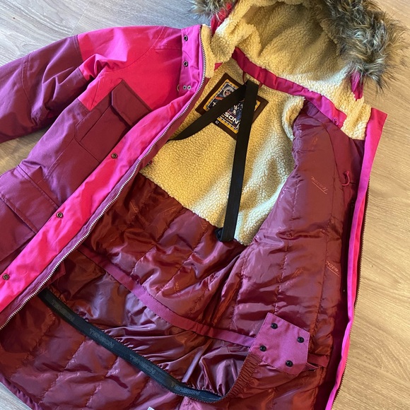 Ski Jacket - Picture 2 of 3